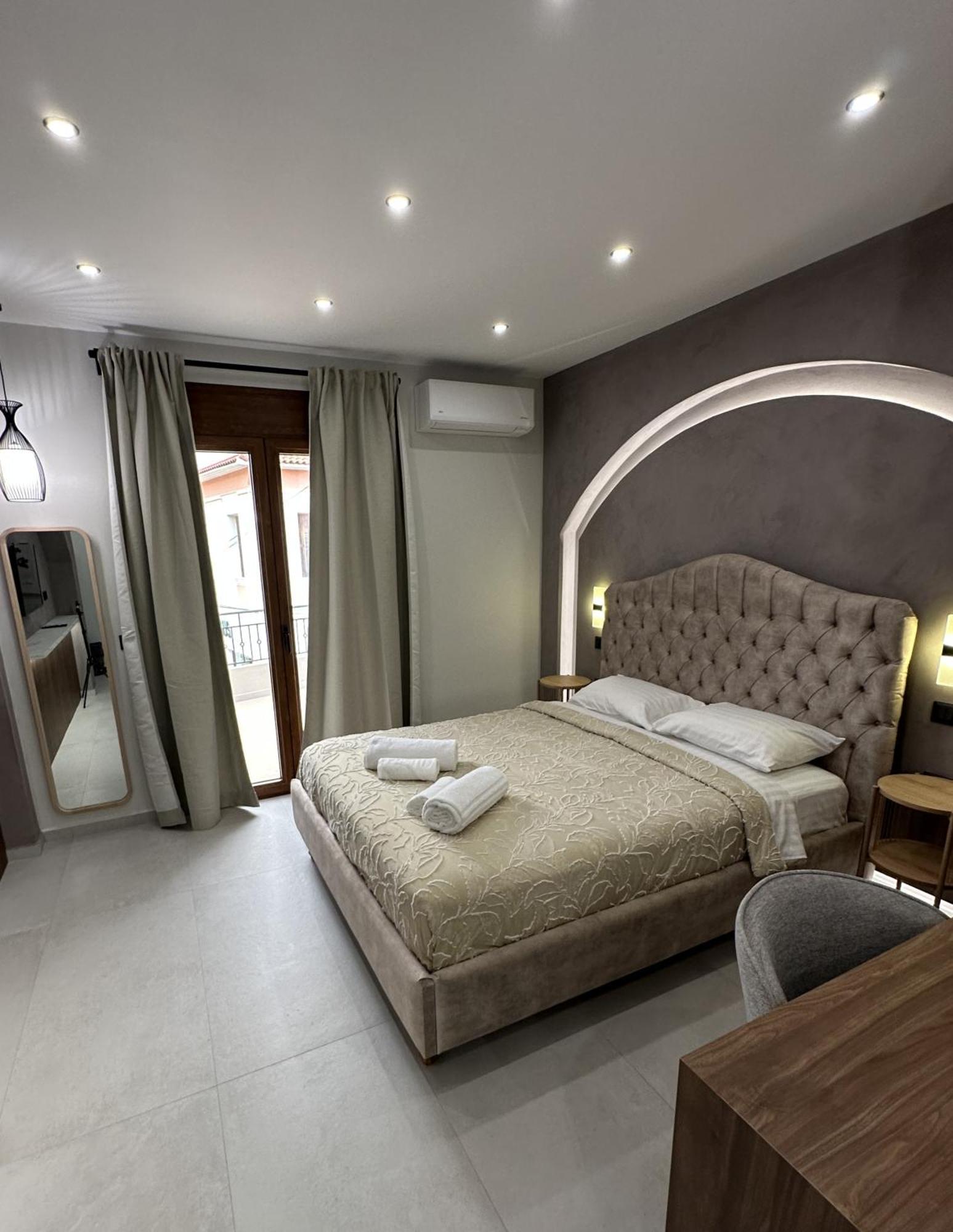 Incanto Luxury Suites 2 나프팍토스 외부 사진